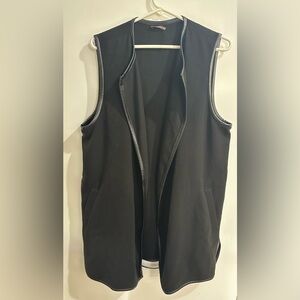 J.Mclaughlin Black Long Line Faux Leather Trim Belt Vest Large
